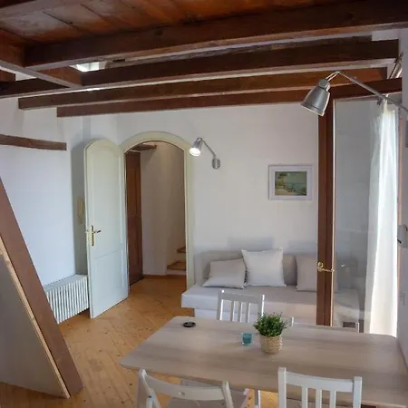 Casa Patrone Casa de hóspedes Nebbiuno